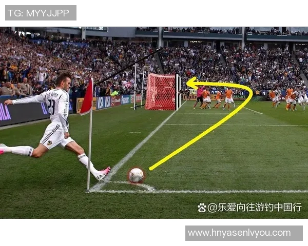 围绕足球巨星大腿力量与速度探秘揭秘巅峰状态背后的训练秘密 围绕足球巨星大腿力量与速度探秘揭秘巅峰状态背后的训练秘密